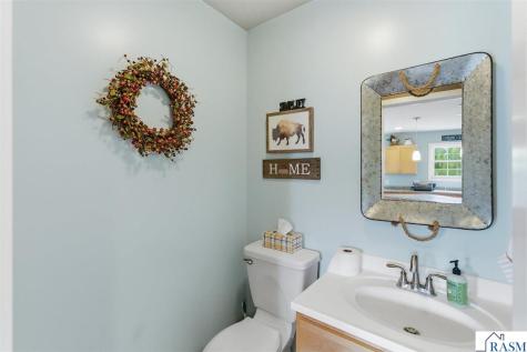 16 Marples Avenue Minnesota Lake MN 56068