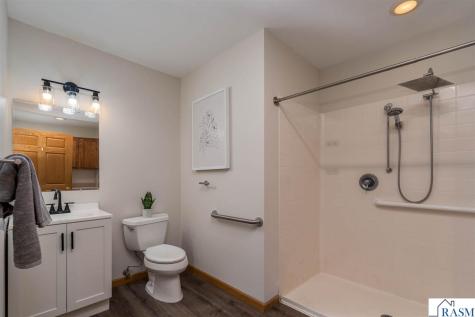 18648 568th Avenue Mankato MN 56001-3047