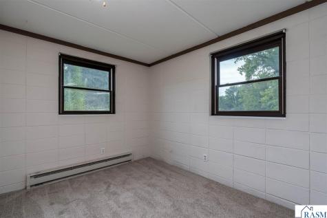 18648 568th Avenue Mankato MN 56001-3047