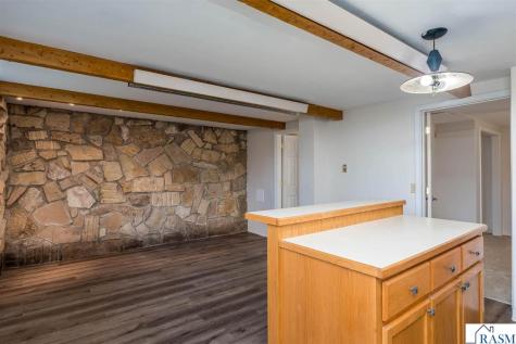 18648 568th Avenue Mankato MN 56001-3047