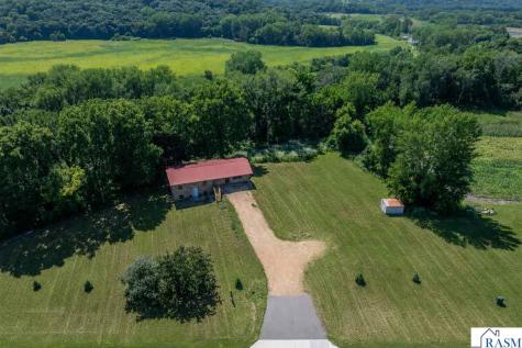 18648 568th Avenue Mankato MN 56001-3047