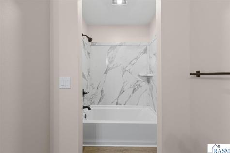 1676 Castle Drive North Mankato MN 56003