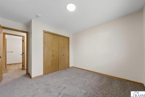 1676 Castle Drive North Mankato MN 56003