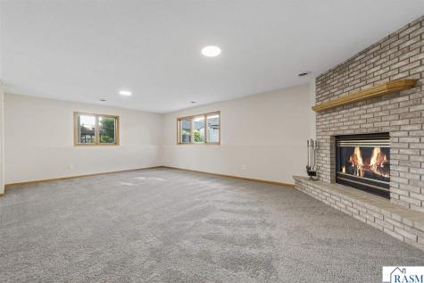 1676 Castle Drive North Mankato MN 56003