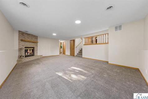 1676 Castle Drive North Mankato MN 56003