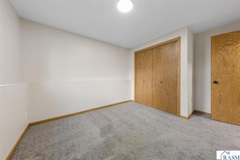 1676 Castle Drive North Mankato MN 56003