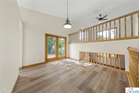 1676 Castle Drive North Mankato MN 56003