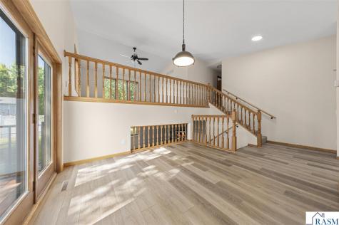 1676 Castle Drive North Mankato MN 56003