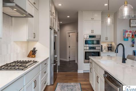 1005 Applewood Court Mankato MN 56001