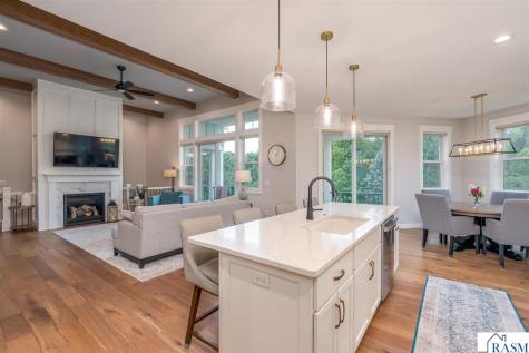 1005 Applewood Court Mankato MN 56001
