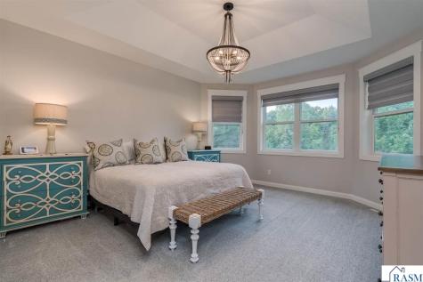 1005 Applewood Court Mankato MN 56001