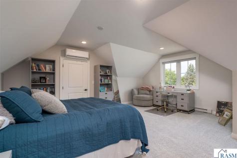 1005 Applewood Court Mankato MN 56001
