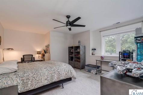 1005 Applewood Court Mankato MN 56001