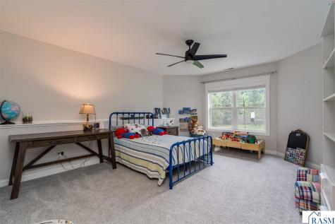 1005 Applewood Court Mankato MN 56001
