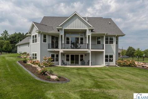 1005 Applewood Court Mankato MN 56001