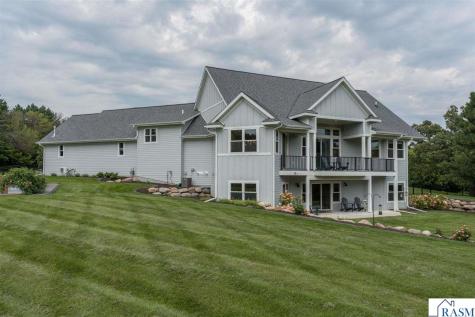 1005 Applewood Court Mankato MN 56001