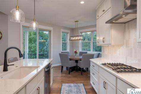 1005 Applewood Court Mankato MN 56001