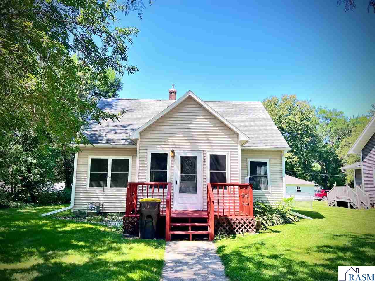 514 S Broadway Wells MN 56097