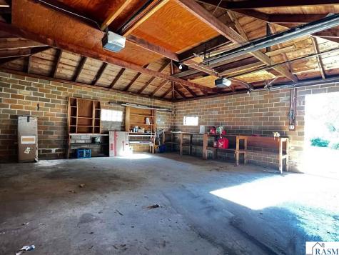 514 S Broadway Wells MN 56097