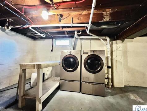 514 S Broadway Wells MN 56097