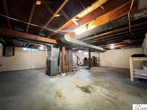 514 S Broadway Wells MN 56097