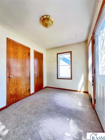 514 S Broadway Wells MN 56097