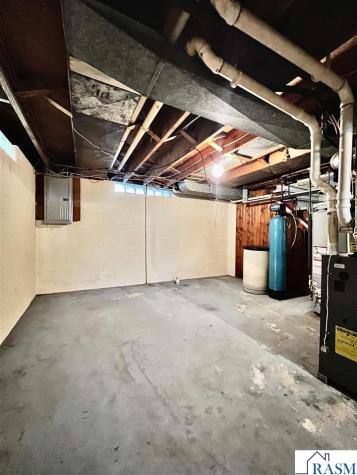 514 S Broadway Wells MN 56097