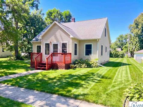 514 S Broadway Wells MN 56097