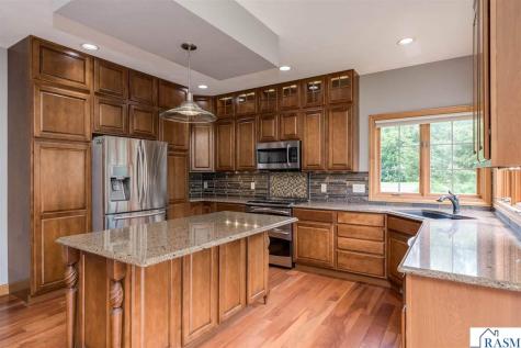 113 Hidden Oaks Circle Mankato MN 56001