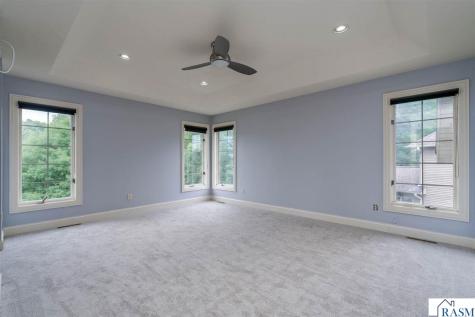 113 Hidden Oaks Circle Mankato MN 56001