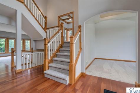 113 Hidden Oaks Circle Mankato MN 56001