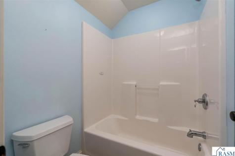 113 Hidden Oaks Circle Mankato MN 56001