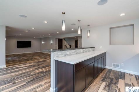 113 Hidden Oaks Circle Mankato MN 56001