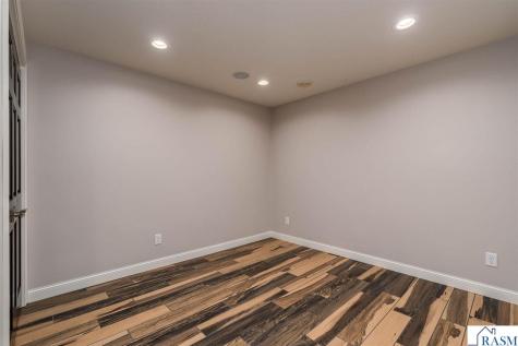 113 Hidden Oaks Circle Mankato MN 56001