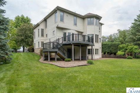 113 Hidden Oaks Circle Mankato MN 56001