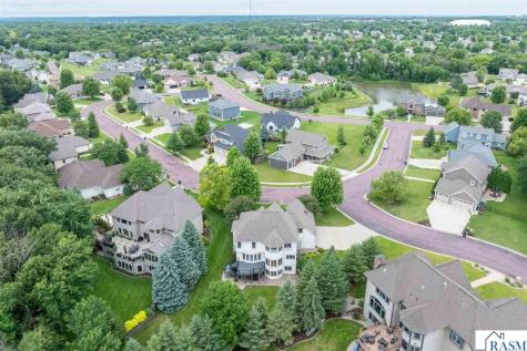 113 Hidden Oaks Circle Mankato MN 56001
