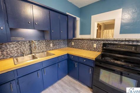 228 W 4th Street Blue Earth MN 56013