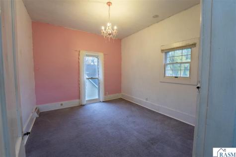 228 W 4th Street Blue Earth MN 56013