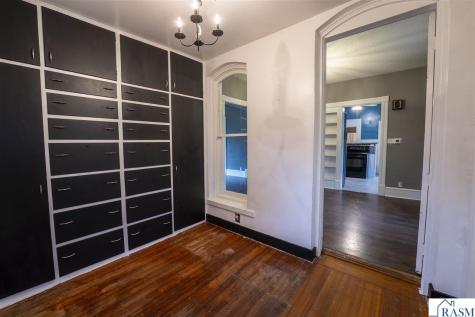 228 W 4th Street Blue Earth MN 56013