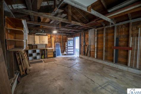 228 W 4th Street Blue Earth MN 56013