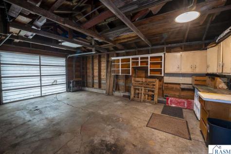 228 W 4th Street Blue Earth MN 56013