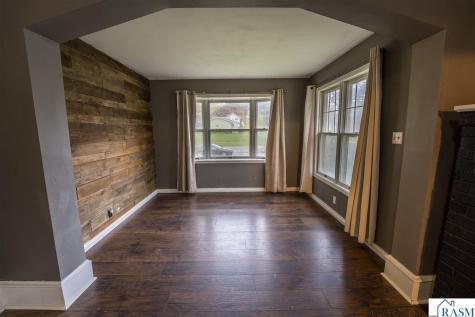 228 W 4th Street Blue Earth MN 56013