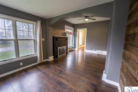228 W 4th Street Blue Earth MN 56013