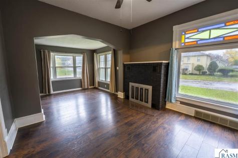 228 W 4th Street Blue Earth MN 56013