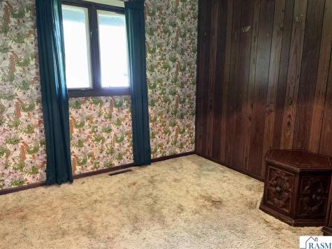 511 SW 3rd Street Madelia MN 56062
