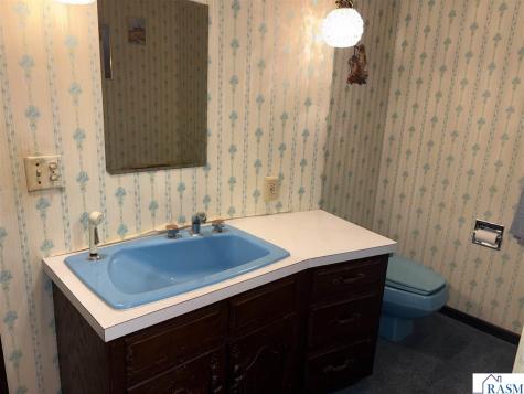 511 SW 3rd Street Madelia MN 56062