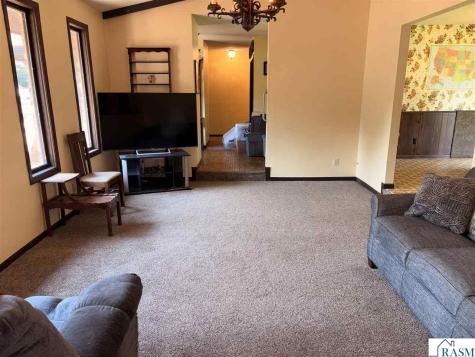 511 SW 3rd Street Madelia MN 56062