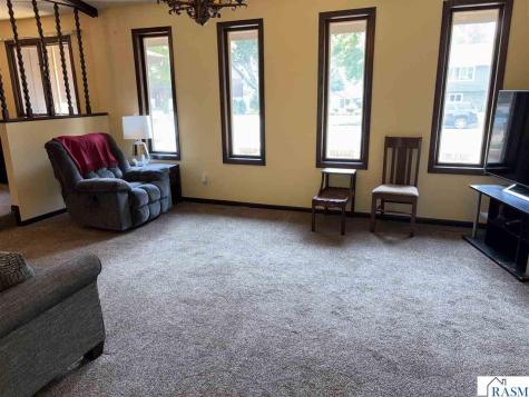 511 SW 3rd Street Madelia MN 56062