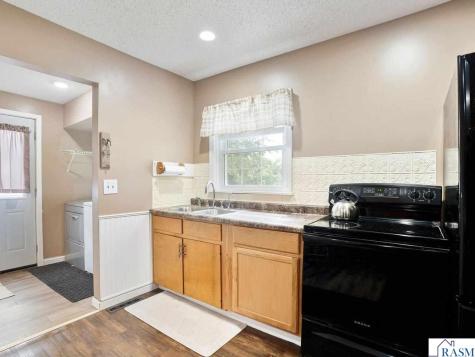 828 E Clinton Street Waterville MN 56096