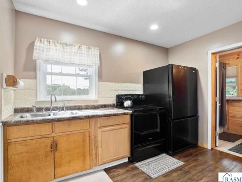 828 E Clinton Street Waterville MN 56096